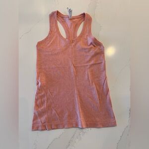 Athleta Momentum Seamless Tank Size S - Coral Petal Heather